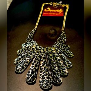 Priceless Queen Necklace